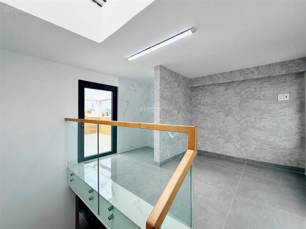 Dì hải bán nhà đang cho thuê 31triệu, nguyễn bỉnh khiêm  đa kao  q1, gần thảo cầm viên. dt 80,3m2