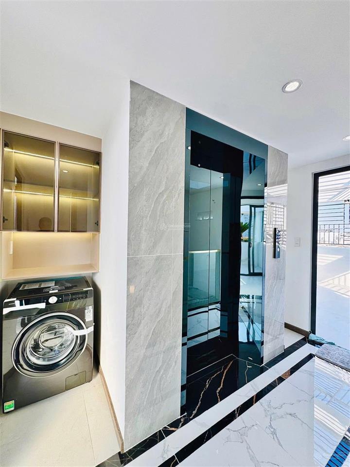 Cô hà về quê ở cần bán nhà nguyễn văn giai  đa kao  q1 gần chợ đa kao. 80m2 đang cho thuê 29tr