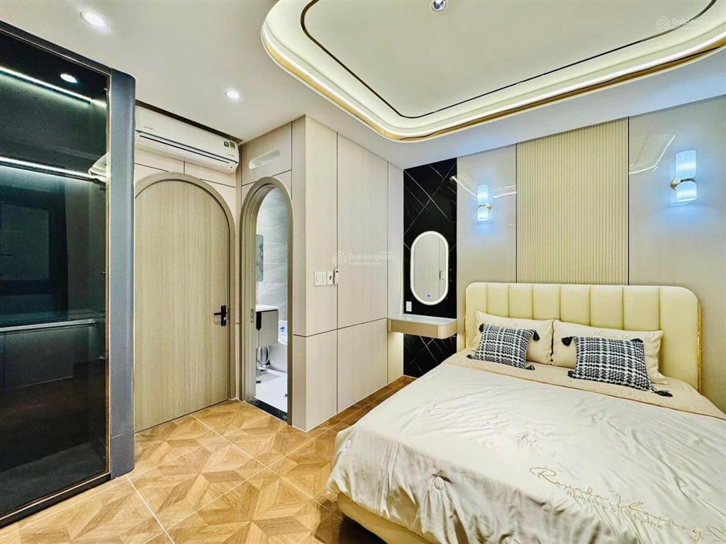 Cô hà về quê ở cần bán nhà nguyễn văn giai  đa kao  q1 gần chợ đa kao. 80m2 đang cho thuê 29tr
