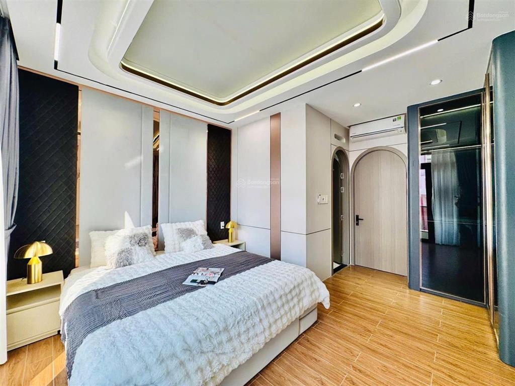 Cô hà về quê ở cần bán nhà nguyễn văn giai  đa kao  q1 gần chợ đa kao. 80m2 đang cho thuê 29tr