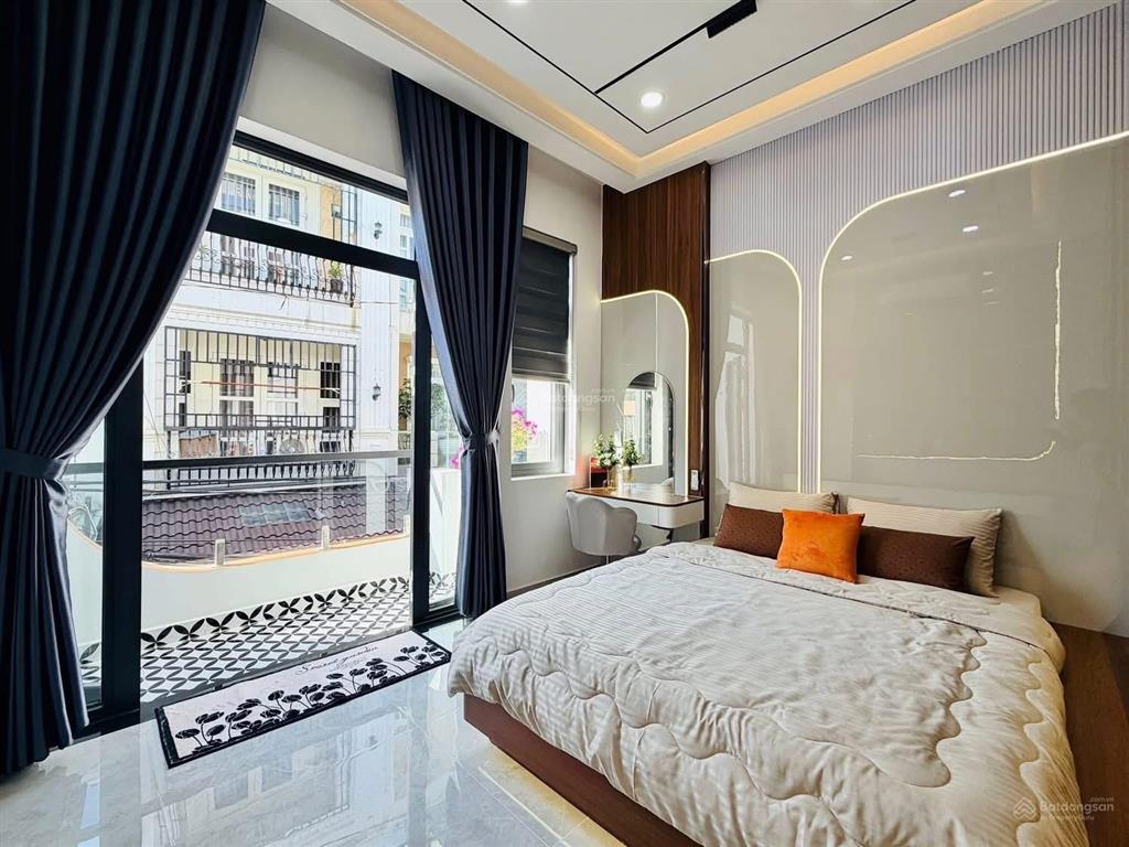 Cô ái đi định cư bán nhà tăng bạt hổp11bình thạnh gần chợ phan văn trị. 80m2 cho thuê 23tr