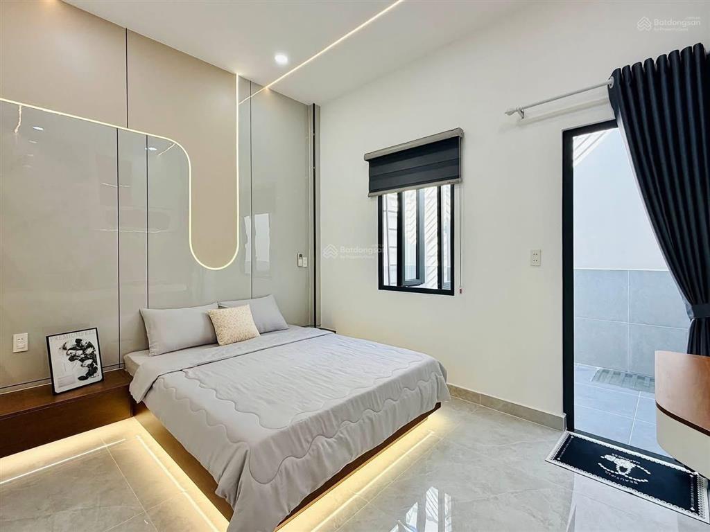 Cô ái đi định cư bán nhà tăng bạt hổp11bình thạnh gần chợ phan văn trị. 80m2 cho thuê 23tr