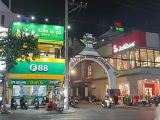 Hàng hiếm tại đường / nguyễn ảnh thủ/ nhà thờ trung chánh / trường tiểu học nkkn/