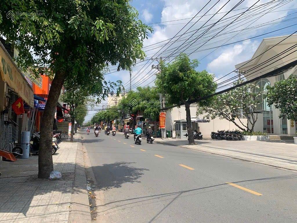 Nhà nguyễn văn quá ngay nhà hàng đông phương  sổ riêng 5*11m2  6.7 tỷ