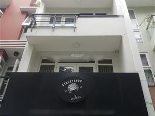 Sở hữu nhà 70m2 chỉ 4tỷxx đường đoàn văn bơ  q4, gần cầu khánh hội. cho thuê 20tr/tháng, hẻm ô tô.