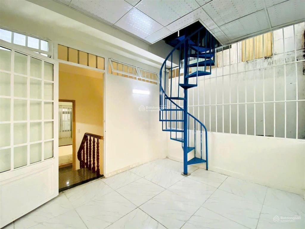 Siêu phẩm cho thuê 22 triệu ở đường lữ gia  p15  quận 11 gần sân vận động phú thọ. 67m2