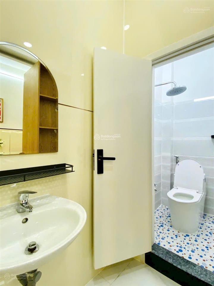 Siêu phẩm cho thuê 22 triệu ở đường lữ gia  p15  quận 11 gần sân vận động phú thọ. 67m2