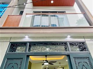 Cô tư cần bán nhà đỗ quang đẩu, phạm ngũ lão, q1 giá 4tỷ8 gần công viên 23 tháng 9, dt 76,5m2