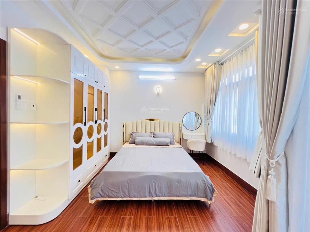 Chú chiến bán nhà tăng bạt hổ, p11, bình thạnh, giá 4tỷ gần đh văn lang, dt 76,5m2 thuê 27tr/th