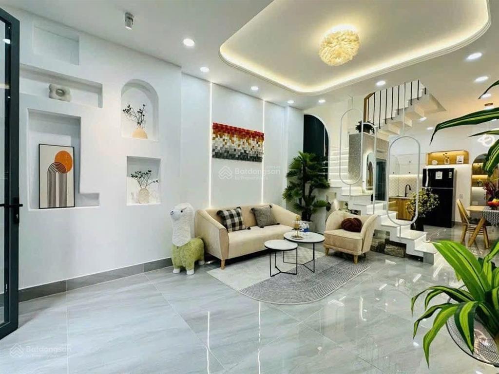 Bán gấp nhà nguyễn văn đậu, p6, phú nhuận, gần bệnh viện ung bướu, giá 3tỷ6 dt 82,8m2 còn hđ thuê