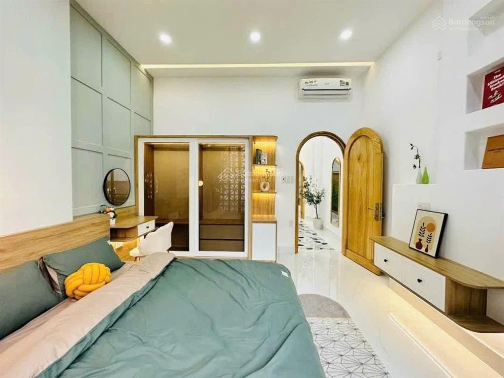 Bán gấp nhà nguyễn văn đậu, p6, phú nhuận, gần bệnh viện ung bướu, giá 3tỷ6 dt 82,8m2 còn hđ thuê