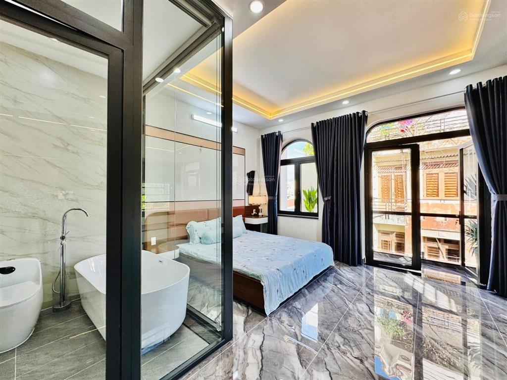 Chỉ 4tỷ7 sở hữu nhà 100m2 trần hưng đạo, cầu kho, q1, gần th trần hưng đạo thuê 38tr/th