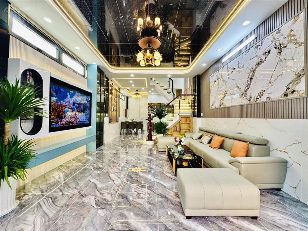 Chỉ 4tỷ7 sở hữu nhà 100m2 trần hưng đạo, cầu kho, q1, gần th trần hưng đạo thuê 38tr/th