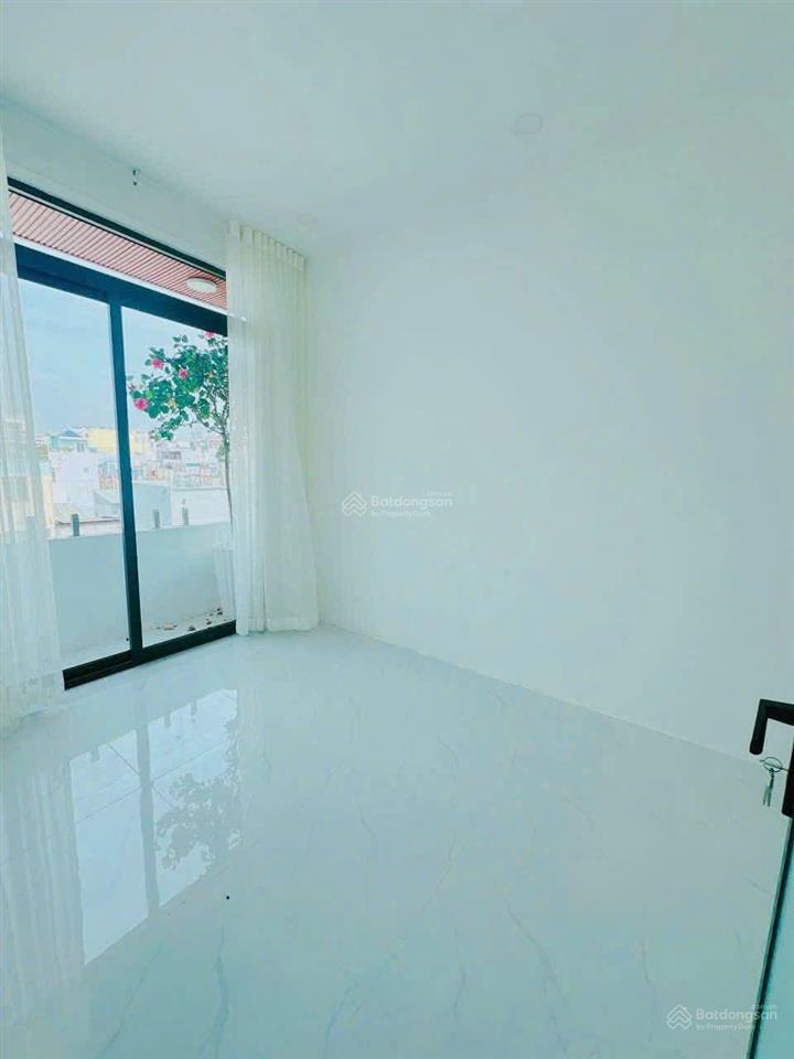 Chú hà bán nhà 80,1m2 tại võ văn tần, p5, q3, giá 3tỷ990 gần thcs kiến thiết, cho thuê 28 tr/th