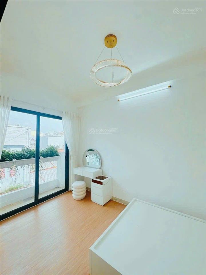 Chú hà bán nhà 80,1m2 tại võ văn tần, p5, q3, giá 3tỷ990 gần thcs kiến thiết, cho thuê 28 tr/th