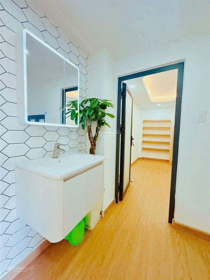 Chú hà bán nhà 80,1m2 tại võ văn tần, p5, q3, giá 3tỷ990 gần thcs kiến thiết, cho thuê 28 tr/th