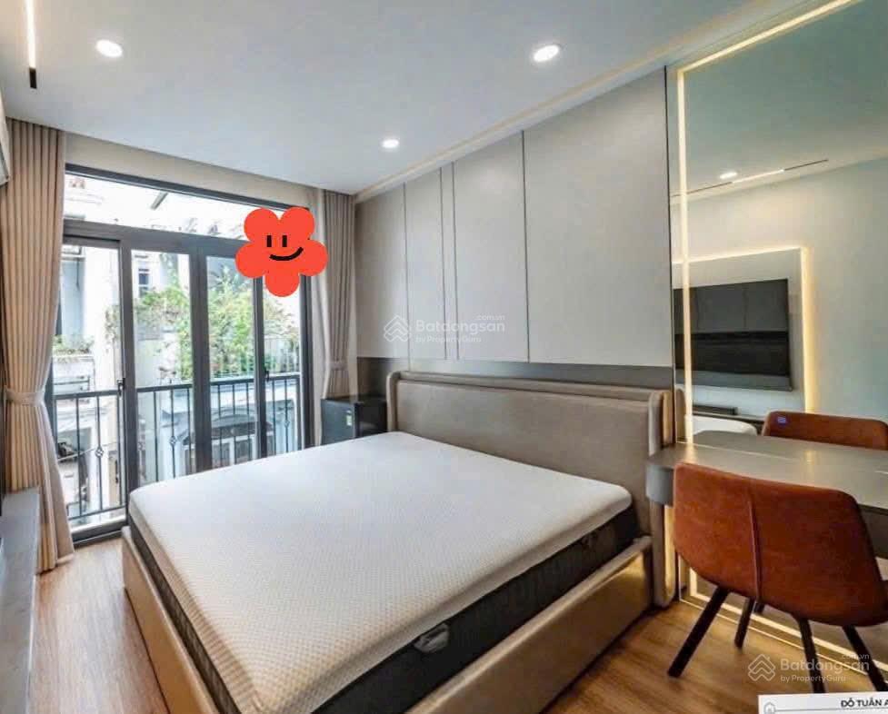 Chú bé bán nhà 76,5m2 ngay trần nhân tôn p9 q5, giá 4tỷ gần bệnh viện 304, cho thuê 25tr/th