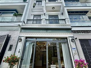 Chú ba cần bán nhà trương quyền, võ thị sáu, q3, giá 3tỷ990 gần công viên lê văn tám, dt 80m2