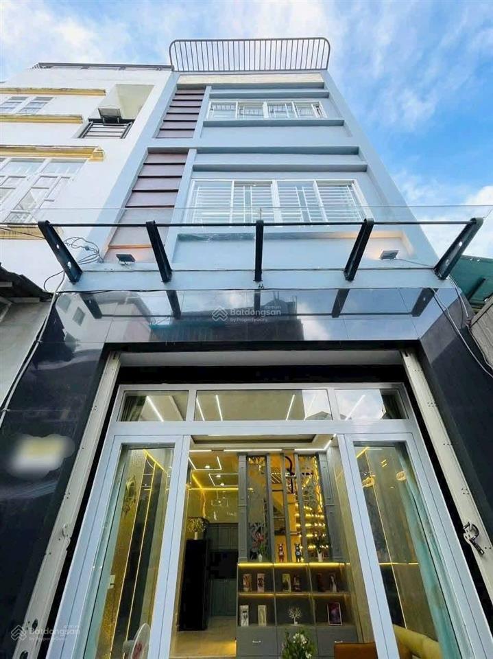Kẹt vốn kinh doanh bán gấp nhà trần văn đang, p11, q3, cách ga sài gòn 800m, dt 69,3m2