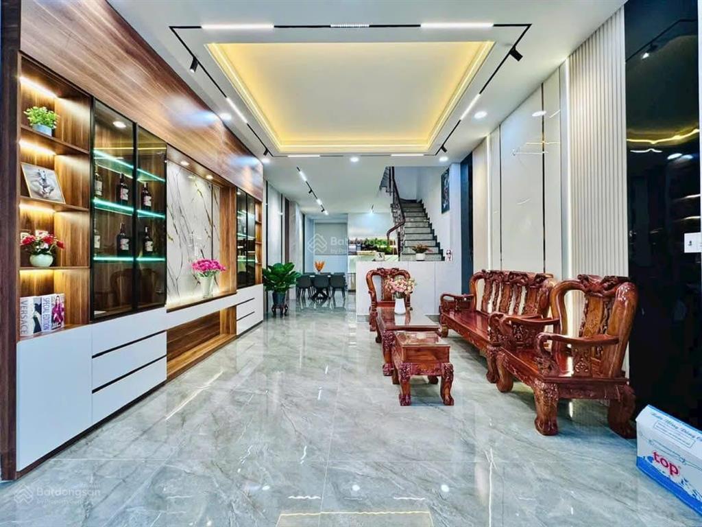 Chủ đi định cư cần bán nhà lê văn sỹ, p4, q3 gần thcs đoàn thị điểm, dt 72m2 còn hđ thuê