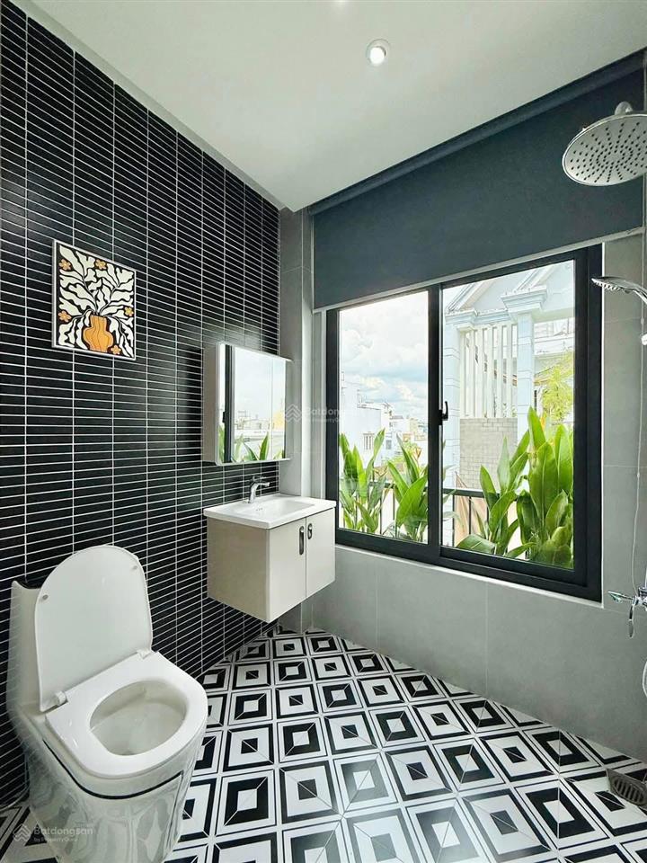 Tôi bán nhà bà hạt, p. 9, q. 10, gần ngã bảy lý thái tổ, dt 90m2 thuê 30tr/th