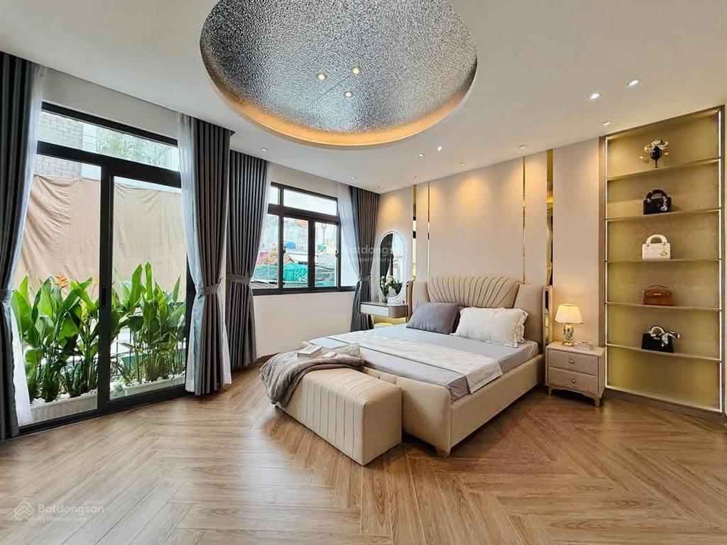 Tôi bán nhà bà hạt, p. 9, q. 10, gần ngã bảy lý thái tổ, dt 90m2 thuê 30tr/th