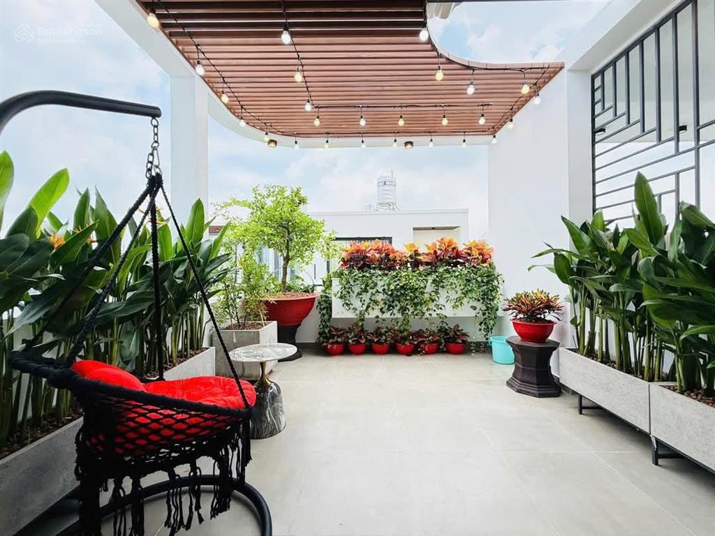 Bán nhà ông ích khiêm, p10, q11 gần đầm sen, dt 60m2, cho thuê 17tr/th