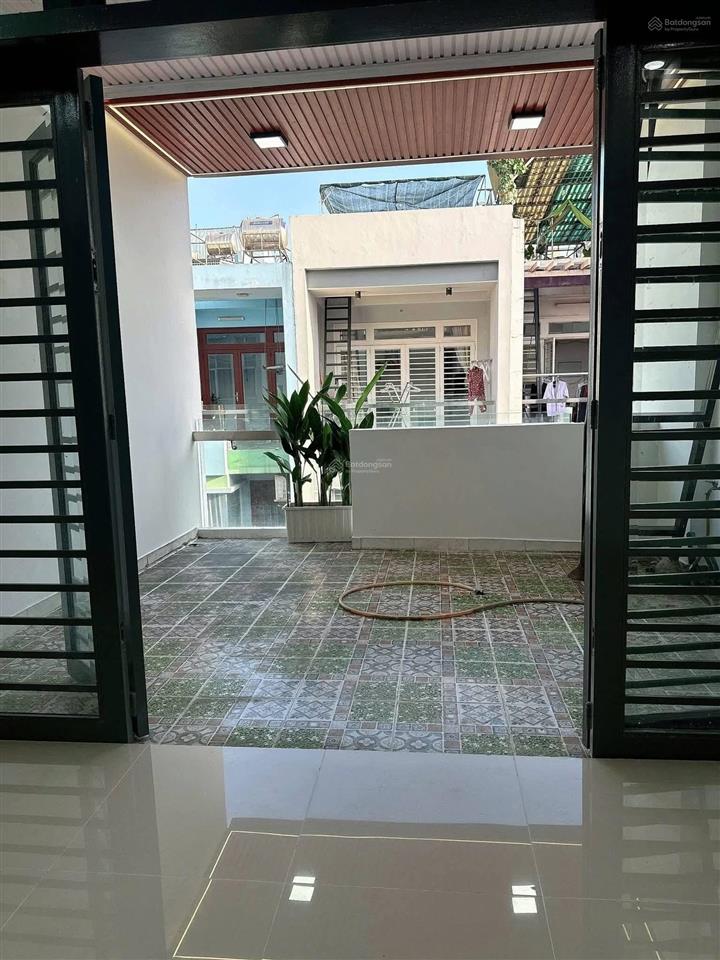 Bán gấp nhà dt 64m2 tại bình quới, p28, bình thạnh, giá 4tỷ090 gần cư xá thanh đa, cho thuê 22tr/th