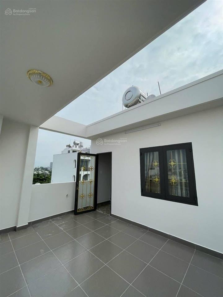 Chủ cần bán nhà nguyên hồng, p1, gò vấp, cách emart phan văn trị 5p di chuyển, dt 79m2