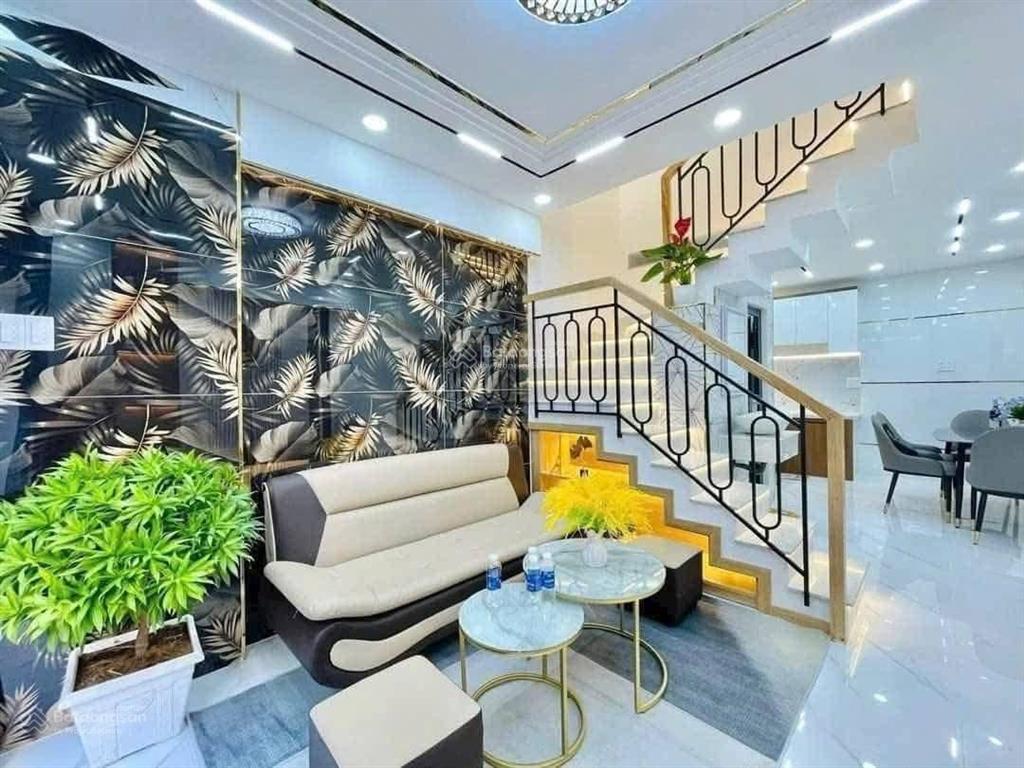 Chính chủ cần bán gấp nhà mai văn ngọc, p10, phú nhuận, dt 67,2m2, hđ thuê 18 triệu/th