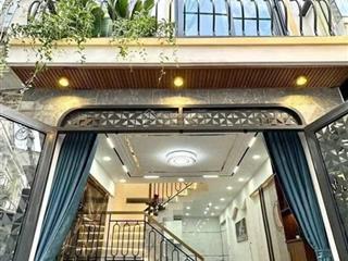Chính chủ cần bán gấp nhà mai văn ngọc, p10, phú nhuận, dt 67,2m2, hđ thuê 18 triệu/th