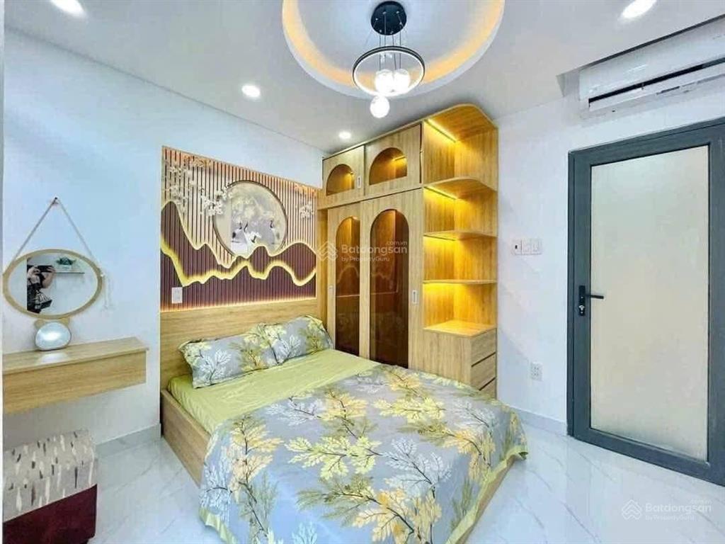 Chính chủ cần bán gấp nhà mai văn ngọc, p10, phú nhuận, dt 67,2m2, hđ thuê 18 triệu/th