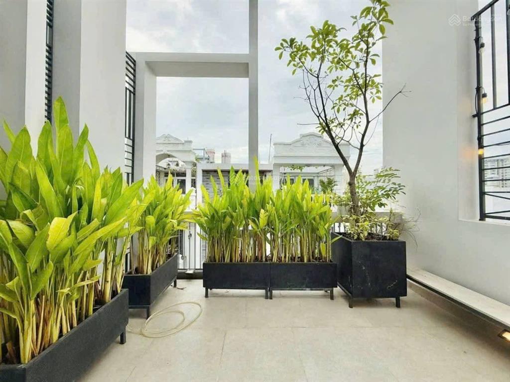 Bán gấp nhà trần quang diệu, p14, q3 gần bv an sinh, dt 75,6m2 cho thuê 33tr/th
