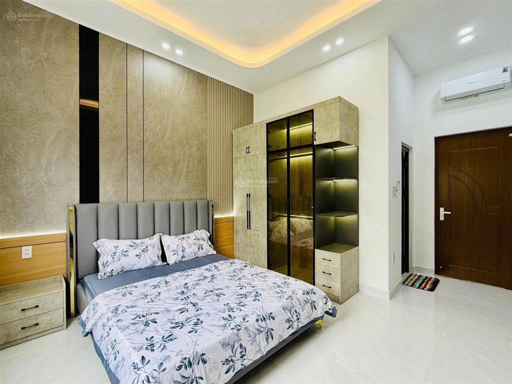 Chị thanh bán nhà đoàn văn bơ, p9, q4, gần th nguyễn văn trỗi, dt 72m2 thuê 22tr/th