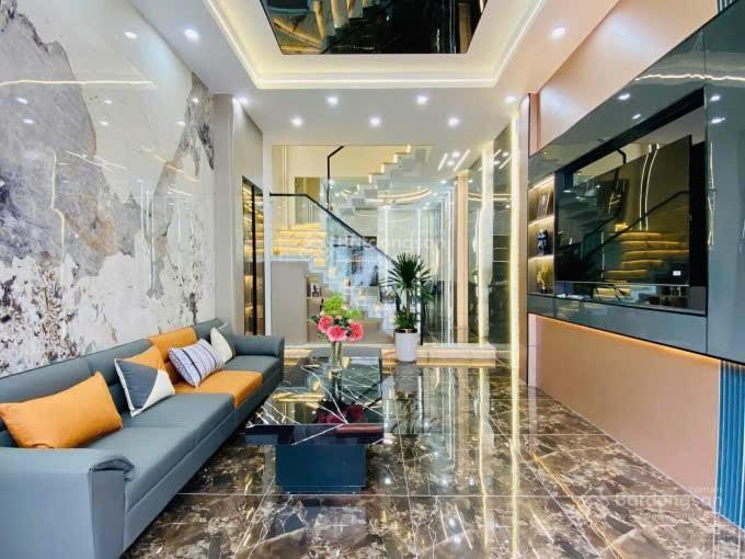 Kẹt tiền kinh doanh bán gấp nhà huỳnh đình hai p22 bình thạnh gần chợ bà chiểu, dt 80m2
