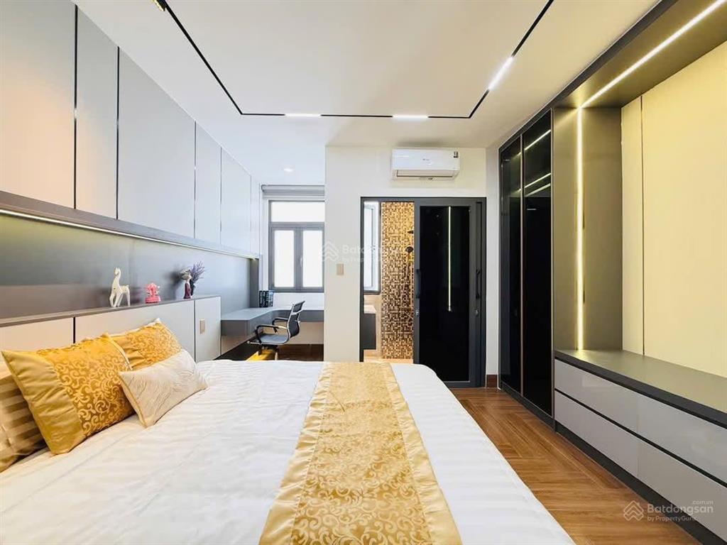Chính chủ cần bán nhà hoàng diệu, p13, q4, giá 3tỷ990 gần trường thpt nguyễn hữu thọ, dt 71,4m2