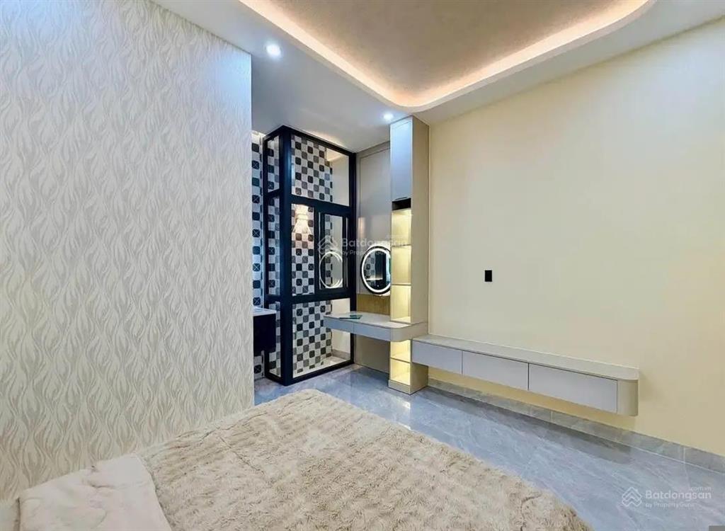 Nhà nguyễn văn lạc, p. 19, bình thạnh giáp quận 1, dt 81m2 dt thuê 30 triệu/th