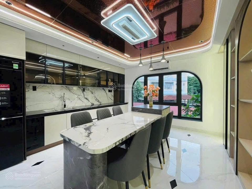 Bán nhà nguyễn an ninh, p. đa kao, q1, gần chợ bến thành, giá 5tỷ6 dt 88,6m2, cho thuê 40tr/th