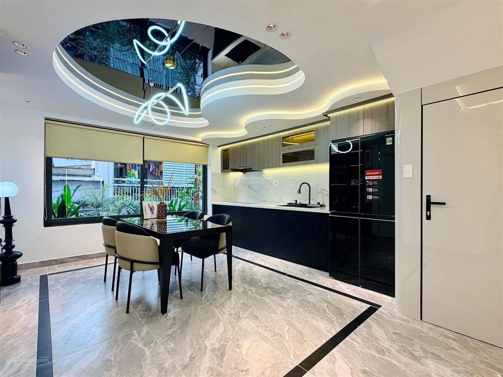 Tôi bán nhà nguyễn thị tần, rạch ông, q8 sát chợ rạch ông, giá 3tỷ860 dt 67,2m2, cho thuê 24 tr/th