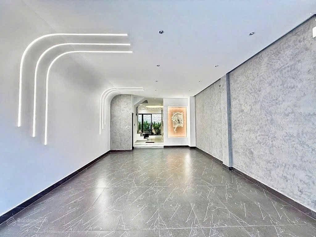 Hàng hiếm phan đăng lưu  phú nhuận, gần bệnh viện đk hoàn mỹ sài gòn, dt 52m2