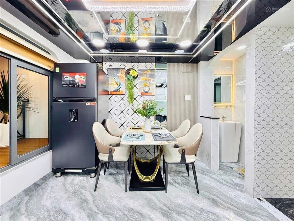 Chính chủ bán nhà lý văn phức, tân định, quận 1, gần ngay công viên lê văn tám dt 80m2