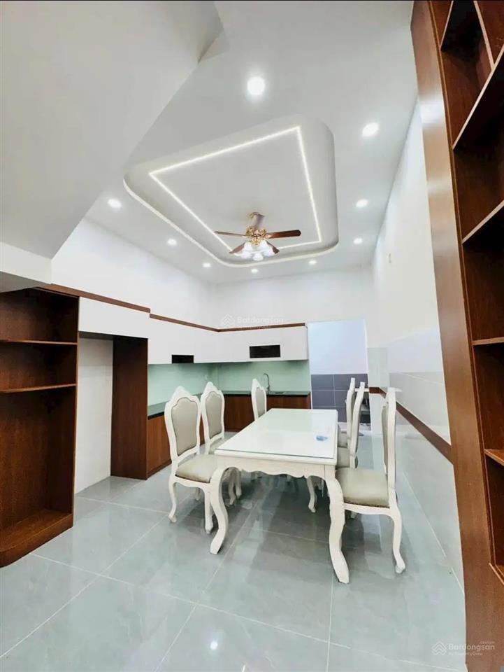 Chủ bán nhà trần phú, p4, q5 dt 72m2, gần vòng xoay lý thái tổ, cho thuê 20 triệu/th