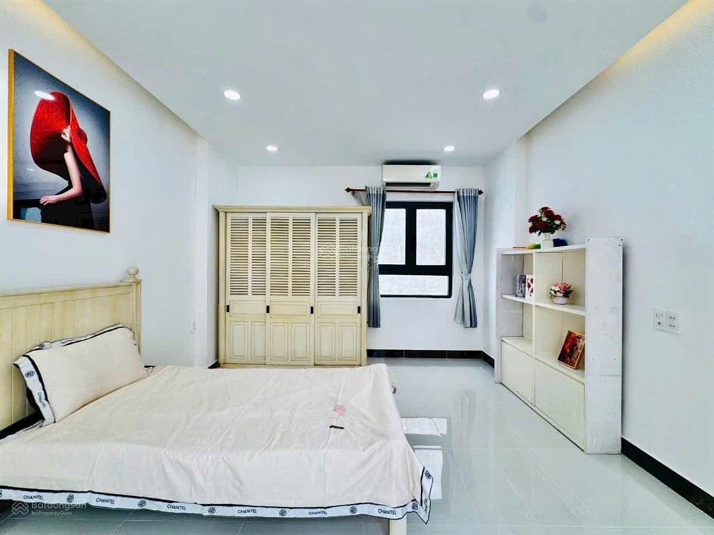 Sốc! sở hữu nhà cao đạt p1 q5 gần cđ kinh tế đối ngoại, cho thuê 25 triệu/tháng dt 90m2