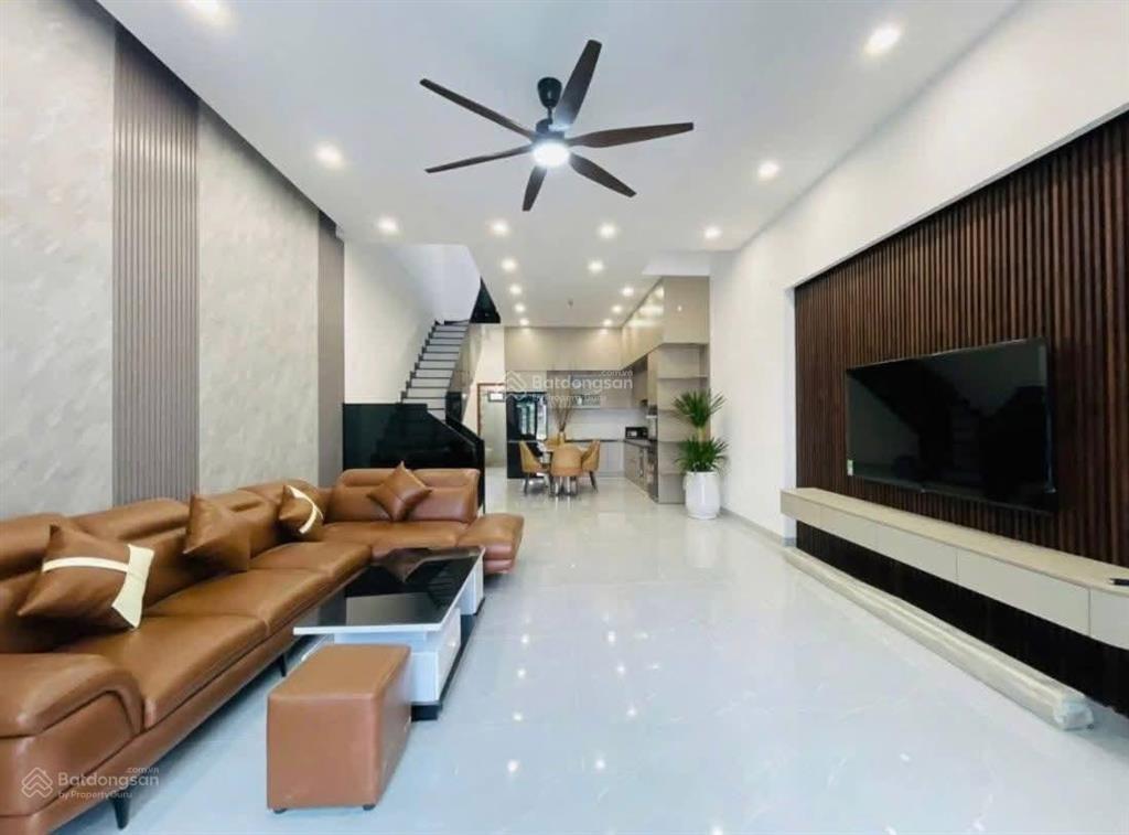 Cô xíu bán nhà phan đình phùng  phú nhuận dt 76m2 gần th cầu kiệu cho thuê 22tr/th