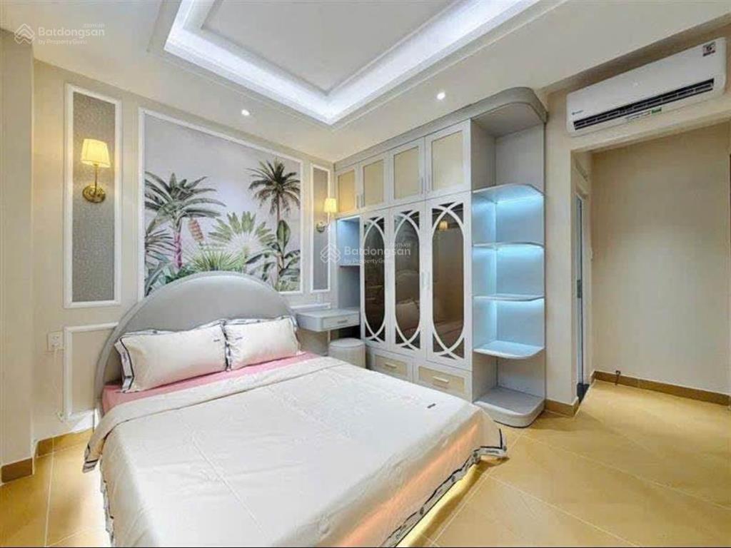 Tôi cần bán nhà võ thị sáu tân định q1 gần thcs huỳnh khương ninh dt 100m2 thuê 40tr/th