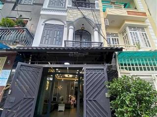 Chú tân cần bán nhà phan văn hân, p17, bình thạnh,  giáp quận 1, dt 83m2 thuê 24tr/th