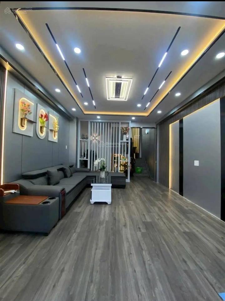 Chú tân cần bán nhà phan văn hân, p17, bình thạnh,  giáp quận 1, dt 83m2 thuê 24tr/th