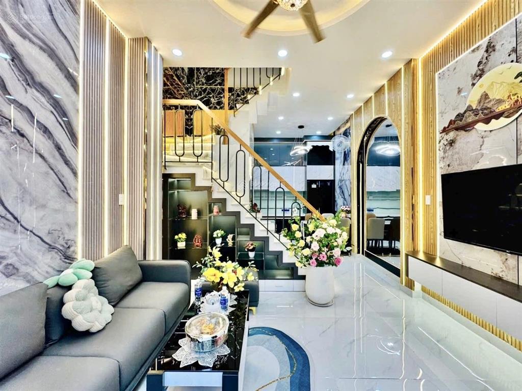 Giảm lấy lộc bán nhà đinh công tráng, p. tân định, q1, gần chợ tân định dt 90,1m2 5,3x17m