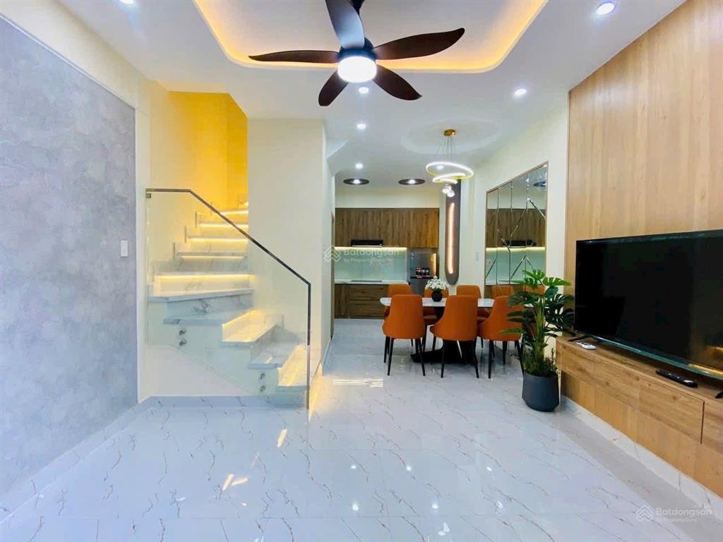 Cô tư cần bán nhà đỗ quang đẩu, phạm ngũ lão, q1 gần công viên 23 tháng 9 giá 4tỷ9 dt 76,5m2