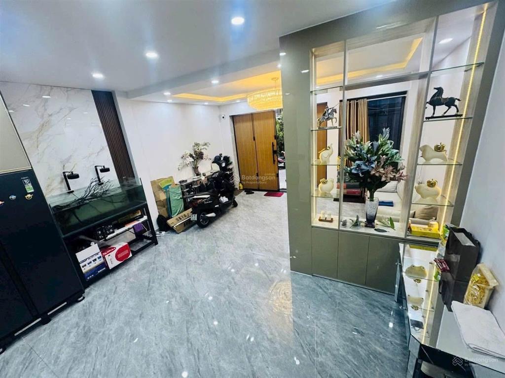 Bán gấp nhà dt 71,2m2 tại lâm văn bền, tân hưng, q7 giáp quận 4 cho thuê 18tr/th